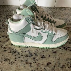Nike Dunks High